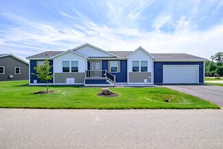15 Colony Way, Kittery, ME 03904