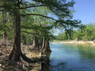 172 Bluff Trail, Dripping Springs, TX 78620