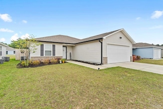 4348 Jitterbug St, Milton, FL 32583