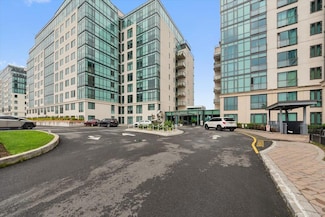 701 Ridge Hill Blvd Unit 11E, Yonkers, NY 10710