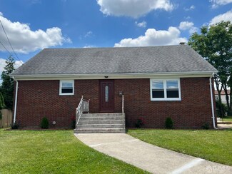 120 Capri Dr, Port Reading, NJ 07064