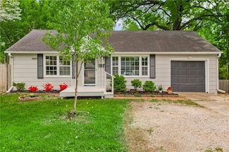 7611 W 65th St, Mission, KS 66202