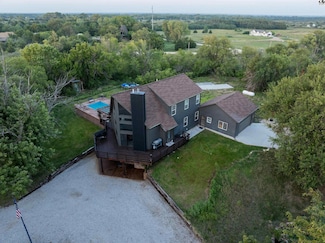 803 Rolling Dunes Rd, Hutchinson, KS 67502