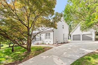 3129 Merrianne Dr, Raleigh, NC 27607