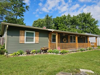 845 Cliffside Dr, New Carlisle, OH 45344