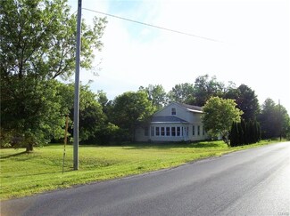 707 Gilbert Mills Rd, Fulton, NY 13069