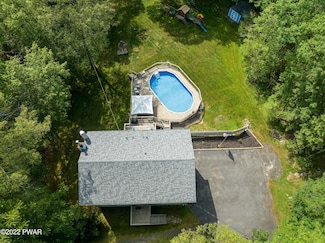 113 Friendship Dr, Hawley, PA 18428