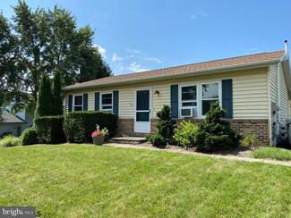 203 Sandra Ln, Bellefonte, PA 16823
