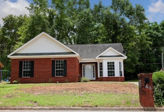 40 Caravan Ln, Kinsey, AL 36303