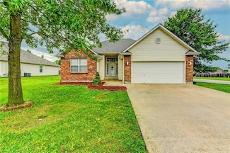 701 SW Logan Dr, Grain Valley, MO 64029