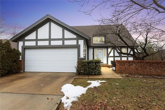 10164 Edelweiss Cir, Shawnee, KS 66203