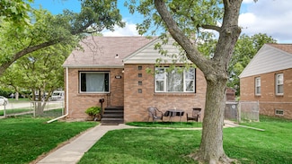 1026 W Home Ave, Hobart, IN 46342