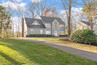 16 Major Hale Dr, Framingham, MA 01701