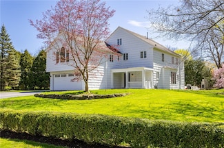 16 Knollwood Dr, Rochester, NY 14618