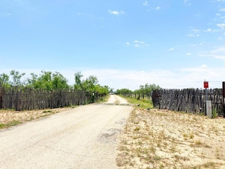 8551 N Us Highway 87, Grape Creek, TX 76901
