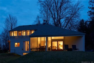 40 Elm St, Lakeville, CT 06039