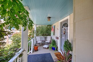 121 Bromfield St, Quincy, MA 02170