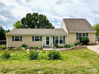 115 Ridgebourne Ct, Goodview, VA 24095