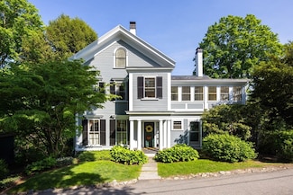 33 Wellington Ln, Belmont, MA 02478