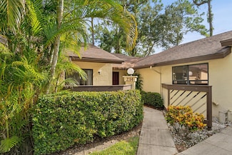 214 Thorn Apple Ct, Royal Palm Beach, FL 33411