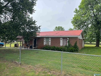 135 Willoughby Dr, New Hope, AL 35760