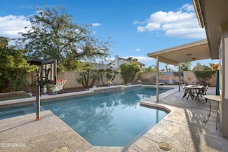 945 W Portobello Ave, Mesa, AZ 85210