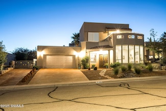 535 La Melodia Dr, Las Cruces, NM 88011