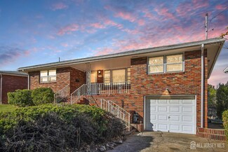 702 Columbus Cir, Perth Amboy, NJ 08861