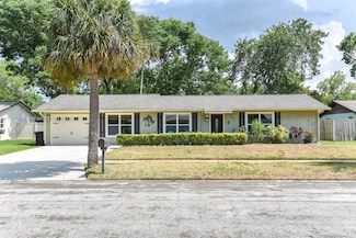 781 Little Pine Dr, South Daytona, FL 32119