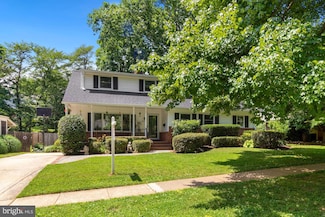 9504 Wadsworth Dr, Bethesda, MD 20817