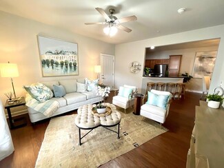 1101 Molly Barr Rd, Oxford, MS 38655