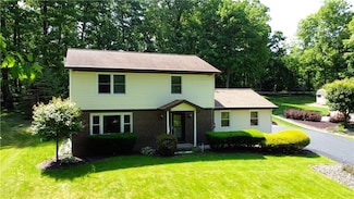 452 Cherokee Dr, Butler, PA 16001