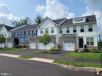 423 Wynstone Ct, Colmar, PA 18915