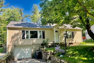 415 Reservoir St, Holden, MA 01520