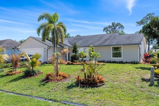 932 SE Damask Ave, Port Saint Lucie, FL 34983