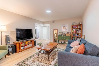 2921 SW 10th St Unit 26, Miami, FL 33135