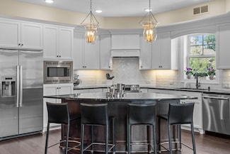 15420 Oakcroft Place Unit 224, Wayzata, MN 55391