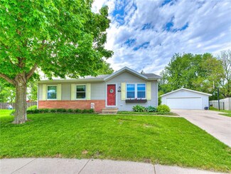 5419 Schubert St, Ames, IA 50014