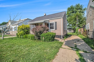 23135 Melrose Ave, Eastpointe, MI 48021