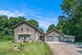 8076 Douglas Ave, Kalamazoo, MI 49009