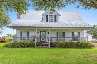 6921 Burgundy Dr, Lake Charles, LA 70605