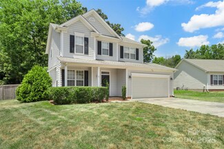 3109 Emerald Meadow Ln, Charlotte, NC 28273
