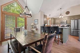 10 Mountain Brook Cir Unit 2, Lincoln, NH 03251
