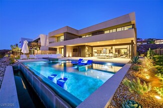 807 Magnum Cliff Ct, Henderson, NV 89012