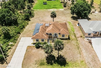707 8th Ave, Lehigh Acres, FL 33972