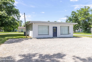 1111 N Oakum St, Edenton, NC 27932