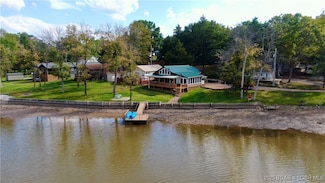 25433 Rustic Rd, Warsaw, MO 65355