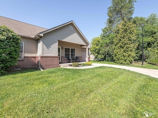 5257 Torrington Dr, Monroe, MI 48161