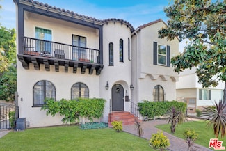 221 S Tower Dr, Beverly Hills, CA 90211