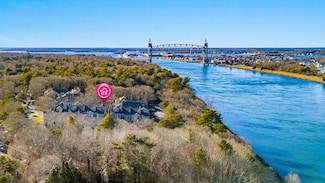 26 Ships Way, Buzzards Bay, MA 02532